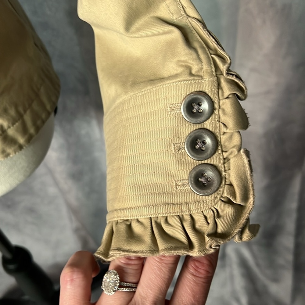 Eddie Bauer Khaki Ruffle Collar Safari Jacket with Ruffle Cuffs - MP - Picture 7 of 16